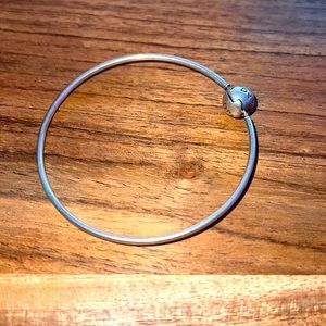 Pandora Me/Essence Bangle